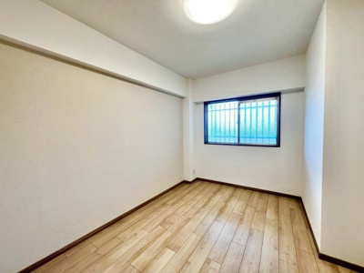 【洋室】 | メゾンドール羽衣