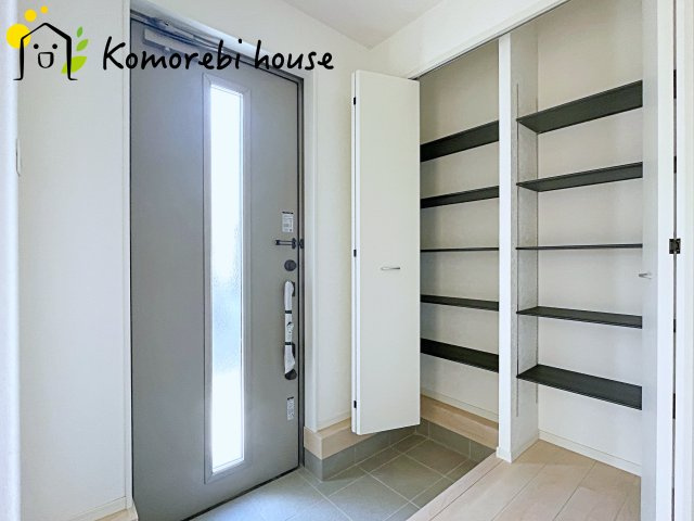 上尾市大谷本郷　第8　Ⅱ期　新築一戸建て　クレイドルガーデン　05の玄関|26.2.5撮影済み