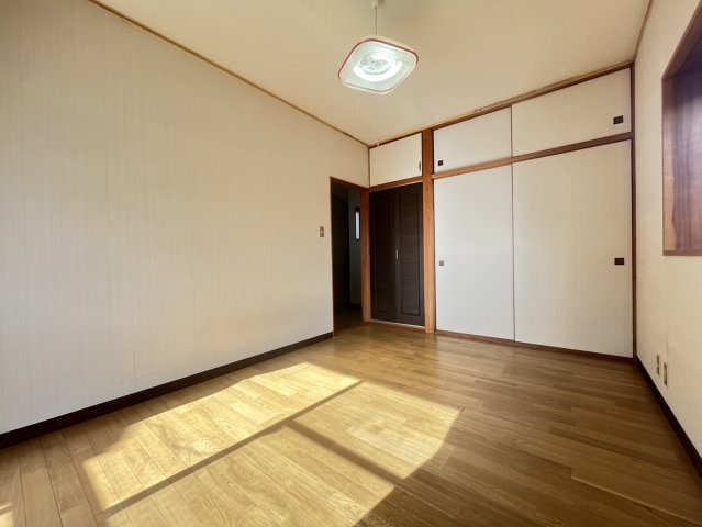 半田市上池町1丁目の洋室|2階洋室♪