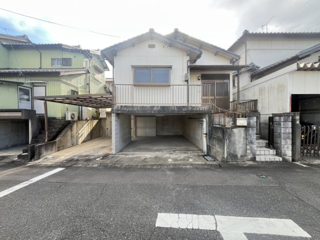 半田市上池町1丁目