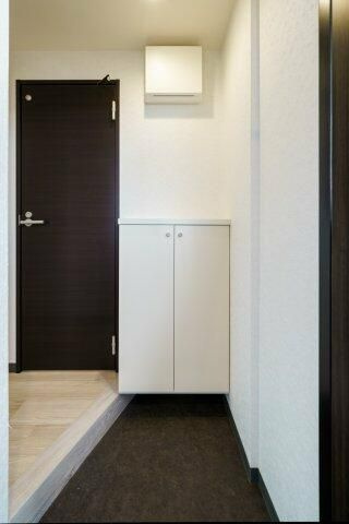 フォセット浦和針ヶ谷の玄関