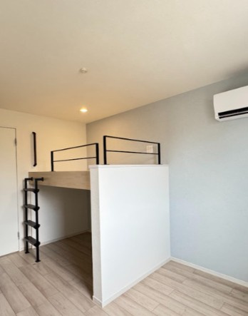 KEIAI RESIDENCE 北戸田の居間・リビング