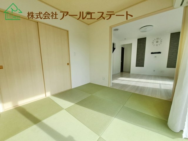 姫路市花田町上原田　　中古戸建の和室