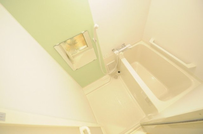 【浴室】 | レオネクストＰＬＡＴＩＮＵＭ | きれいなお風呂です