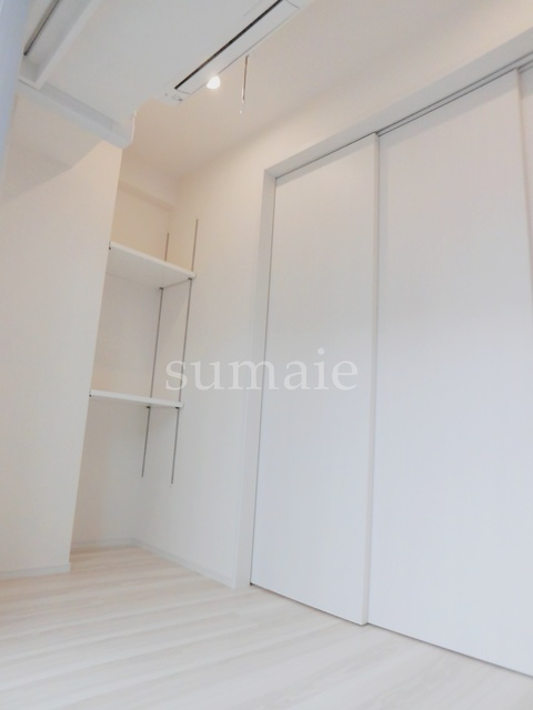 ＡＲＫＭＡＲＫ志茂Ｓｔａ．の洋室|収納スペースもあります☆