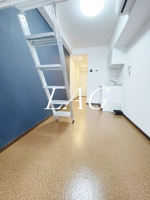 【居間・リビング】 | アドラーホルスト | 洋室のお部屋です。