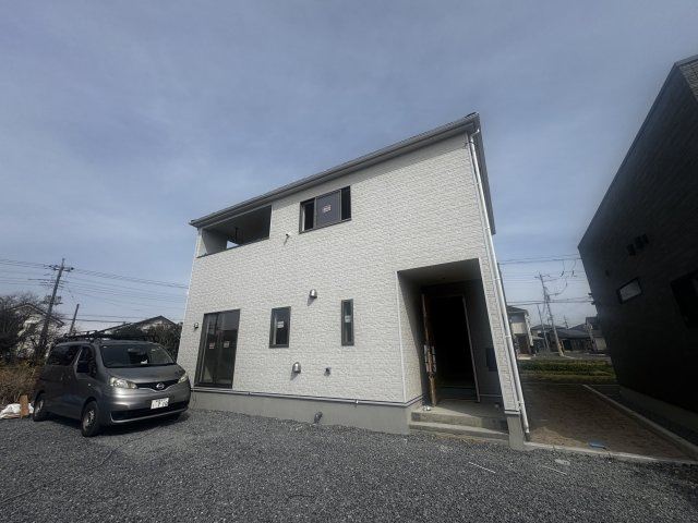 新築　伊勢崎市市場町第9　クレイドルガーデン　2号棟の外観|現地写真　2026年3月完成予定！類似物件のご内覧等、お気軽にお問合せください♪　							

　