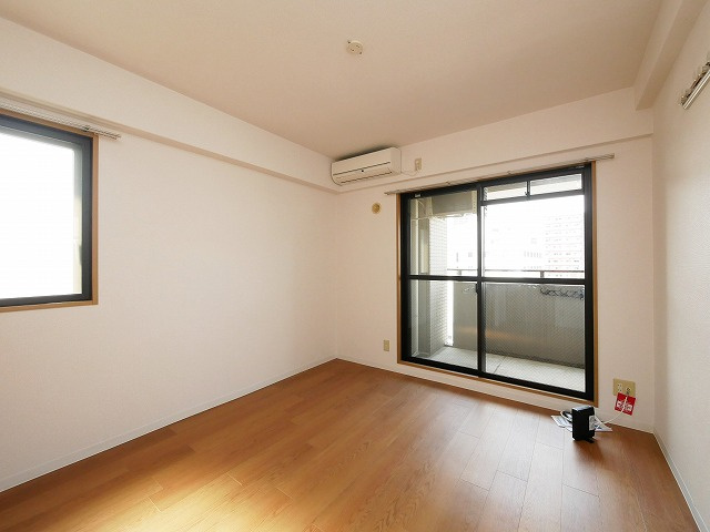 アブレスト桜川の居間・リビング