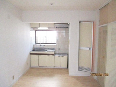 【居間・リビング】 | ローズアパート（Ｑ－０１４）