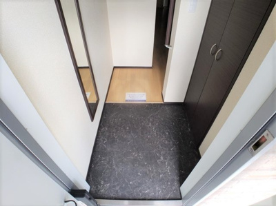 【玄関】 | レオネクストル　シイェル | お出かけ前のチェックが行える全身鏡完備