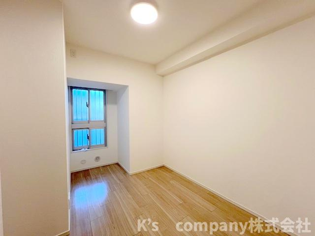 ◎茅ヶ崎市赤松町　プライム湘南辻堂リーフィアレジデンスの洋室|洋室5.5帖◇お子様のお部屋や趣味のお部屋にいかがでしょうか♪