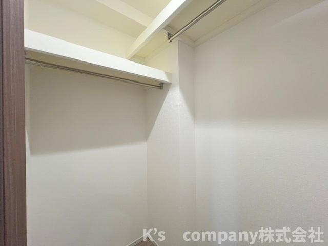 ◎茅ヶ崎市赤松町　プライム湘南辻堂リーフィアレジデンスの収納|洋室5.5帖のウォークインクローゼット☆
