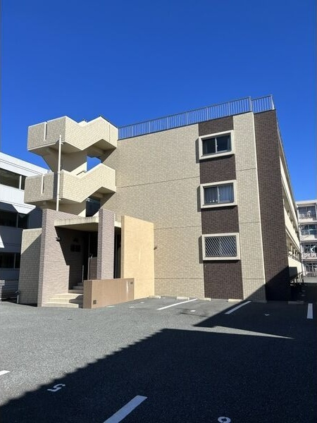 グランド ユーの外観