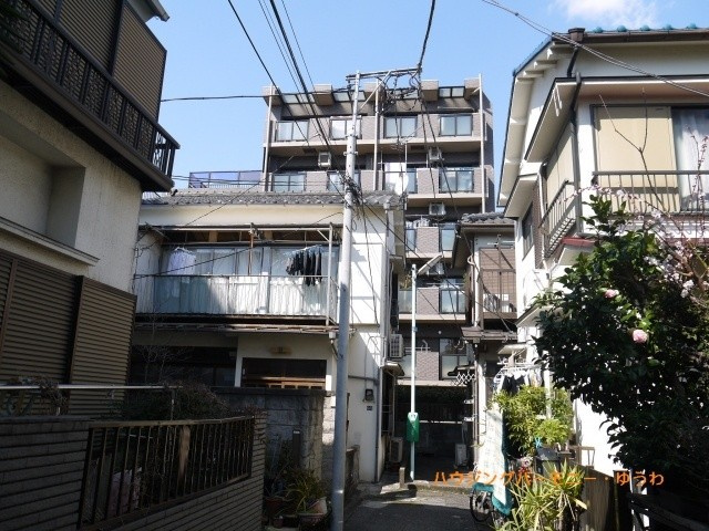 【外観】 | レーベンハイム中板橋２ | 外観タイル張りのＲＣ造。モダンな建物です。
