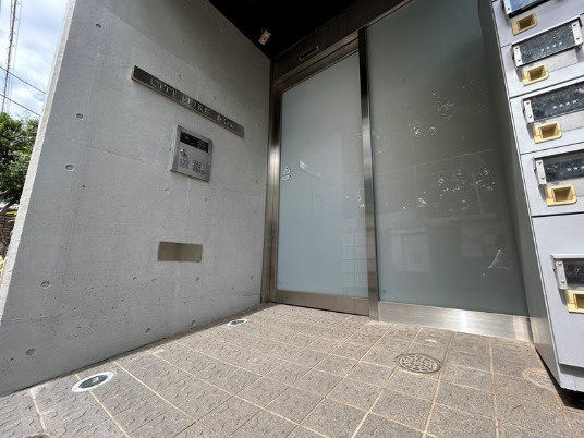 CITY SPIRE西新宿のエントランス