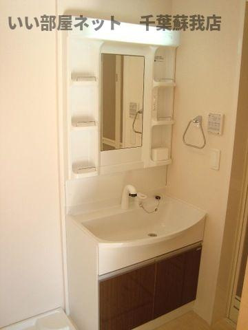 アリエッタの洗面所|脱衣スペースもあります