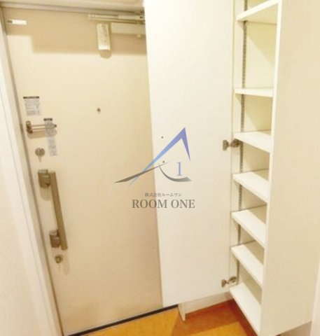 Ｔ’ｓ　ＯＴＡＫＩＢＡＳＨＩの玄関|玄関です。