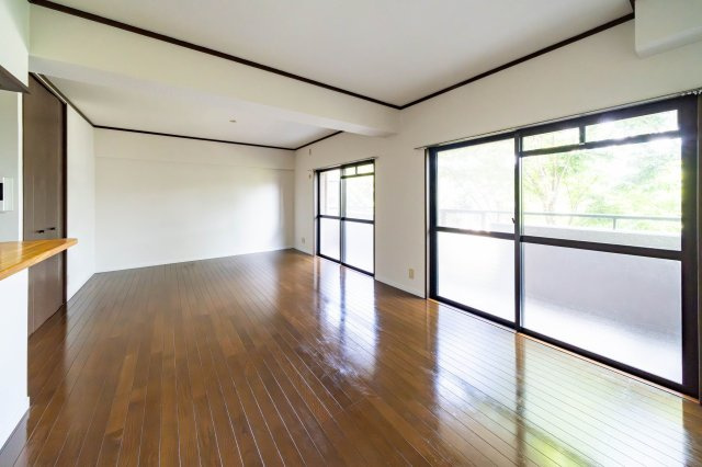 インペリアル大賀1の居間・リビング