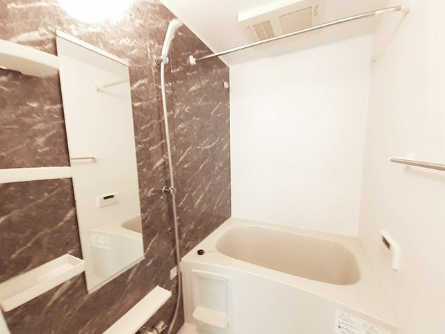 トータルインＮの浴室