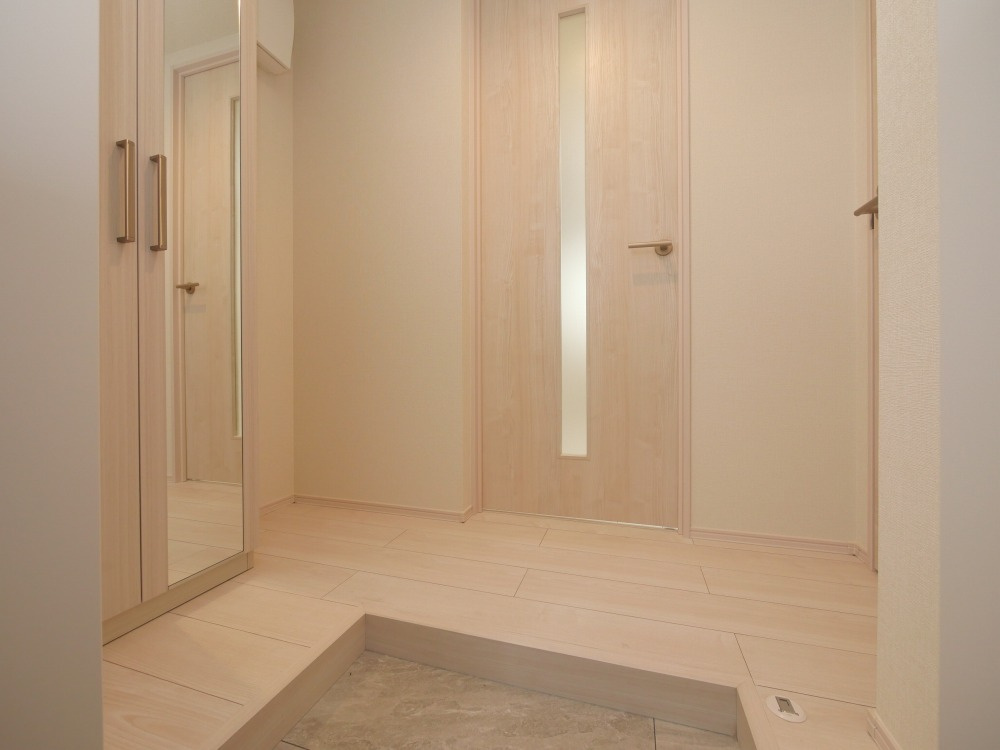 桜ハーモニーテラスの玄関