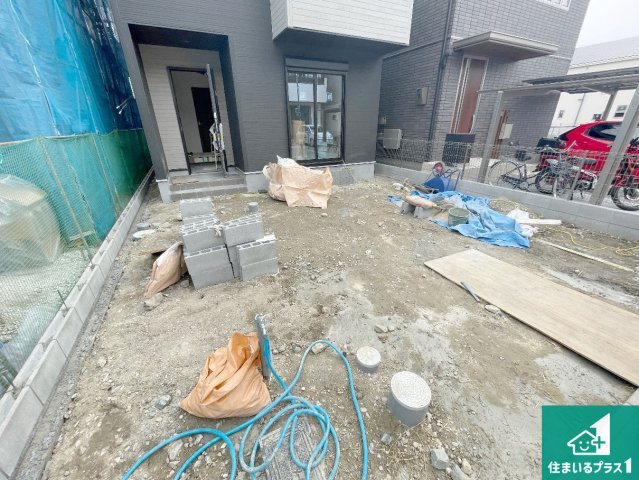 京都市伏見区羽束師鴨川町　第3期　新築一戸建ての外観|現在建築中！落ち着いた街並みで新生活を始めることが出来そう！周辺の物件も併せてご紹介させて頂きます！