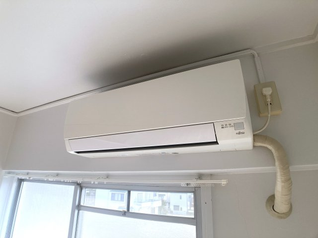ビレッジハウス鈴蘭台4号棟の設備|エアコン2台付です