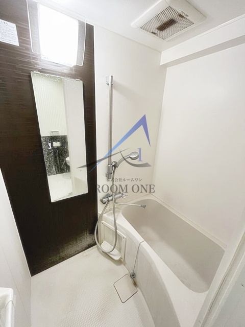 アクシルコート新大橋の浴室|お風呂です。