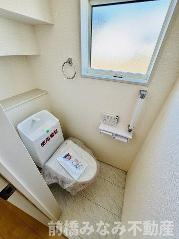 前橋市茂木町第3　２号棟(全８棟)　リーブルガーデン　新築建売分譲の玄関|明るい玄関です