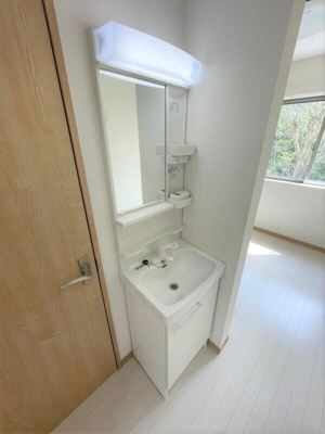 【独立洗面台】 | グルーラ仏向町