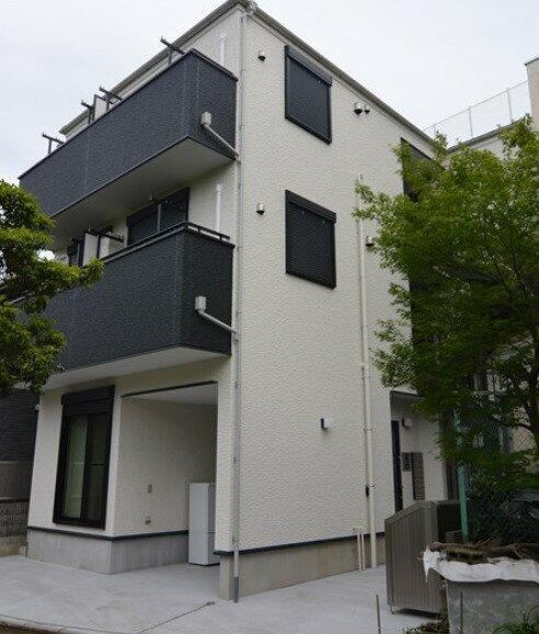 イーストワン一之江の外観