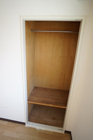 ロイヤルメゾン逆瀬川の収納