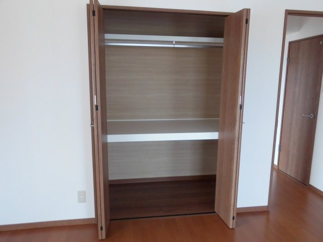 ジュリオ東野の収納