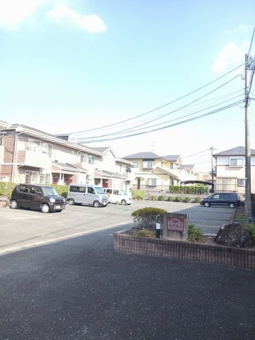 ディアコートＢの駐車場|駐車場に車を止められます