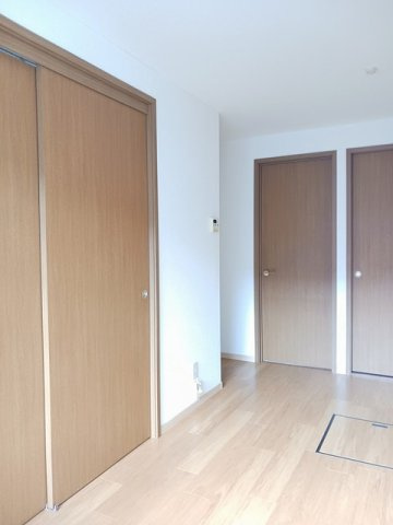 ディアコートＢの居間・リビング|使いやすい居間です