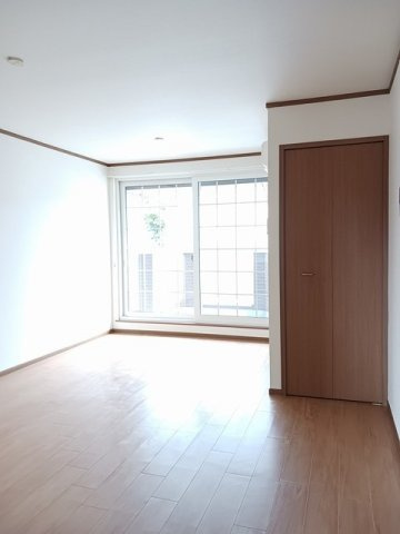 ビサイド桜木Ｂの居間・リビング|おしゃれなリビングです