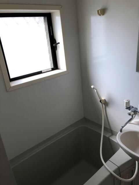 サンフラワーハウスの浴室