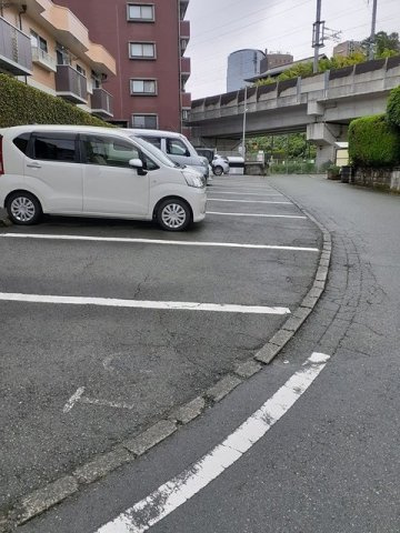 プラムハウスの駐車場|駐車場があります