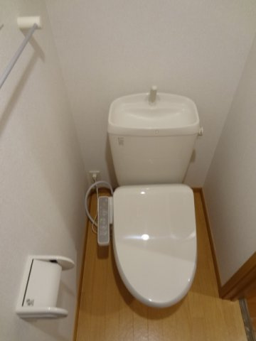 ラ・フォレスタＲＹＵ・Ｇのトイレ|シンプルで使いやすいトイレです