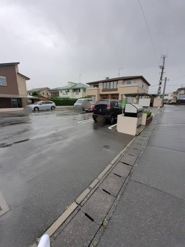 ラベニア　Ⅱの駐車場|駐車場完備です