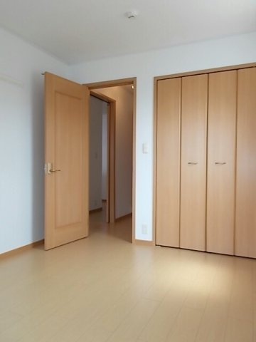 サンエイツプレインＡの内装|明るい室内です