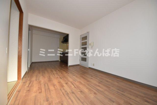 大阪市西区北堀江２丁目の賃貸マンション