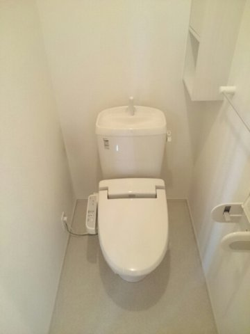 ブローテ藤本のトイレ|落ち着いた色調のトイレです