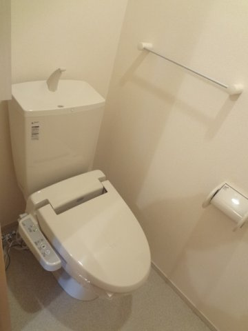 リ・ヴェステス　アニューのトイレ|清潔感のあるトイレです