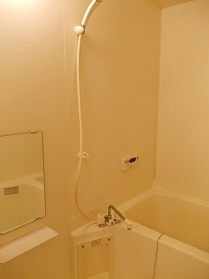 ヴェルドミールの浴室|お風呂です