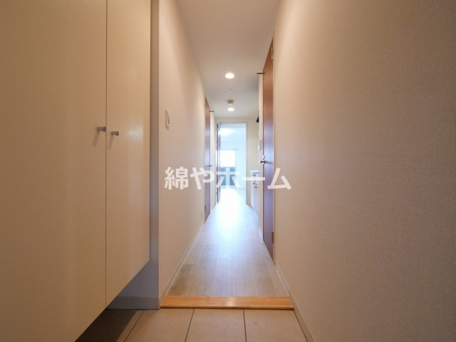 ドゥーエ森ノ宮の玄関|明るい玄関です