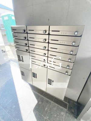 【その他共用部分】 | SperanzaTokyo | 宅配ボックスです。