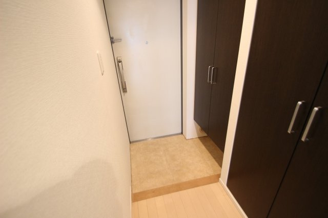 パークホームズ川口幸町センターステージの玄関|※別号室の参考写真です。