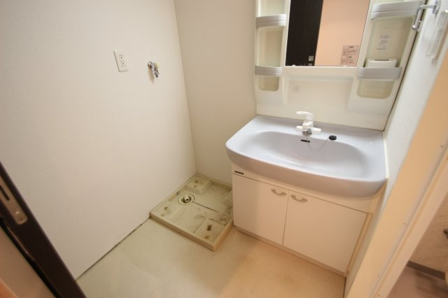 パークホームズ川口幸町センターステージの洗面所|※別号室の参考写真です。