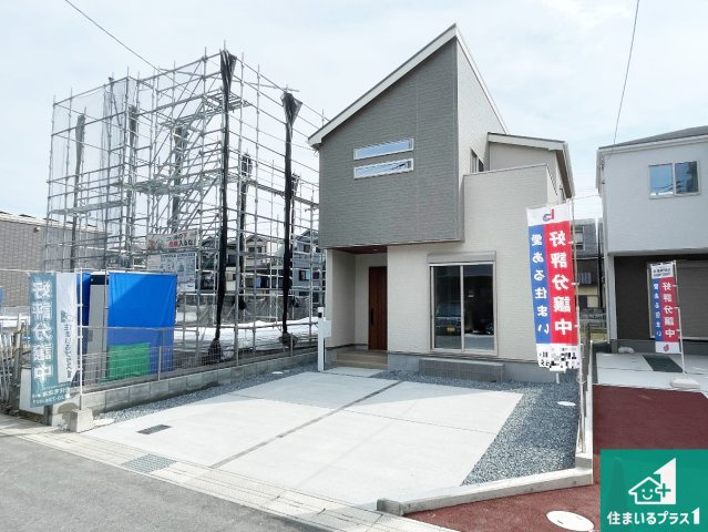 京都市伏見区羽束師鴨川町　第3期　新築一戸建ての駐車場|2台分の駐車スペース有り！急な来客でも安心です！