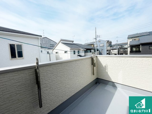 京都市伏見区羽束師鴨川町　第3期　新築一戸建てのバルコニー|日当たりのよいバルコニー！お部屋が開放的に！